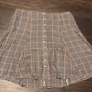 AMERICAN EAGLE PLAID MINI SKIRT